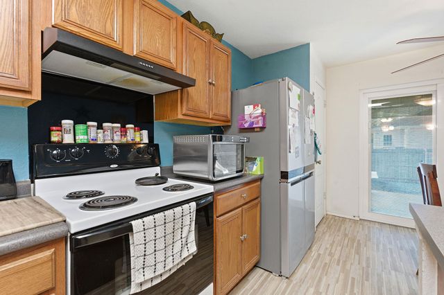 5628 SE Sunday Silence DR, Del Valle, TX 78617