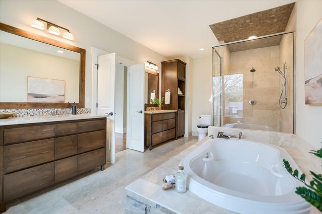 1210 Alguno RD, Austin, TX 78757