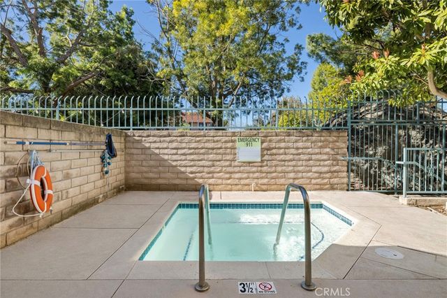 2748 Borchard, Newbury Park, CA 91320