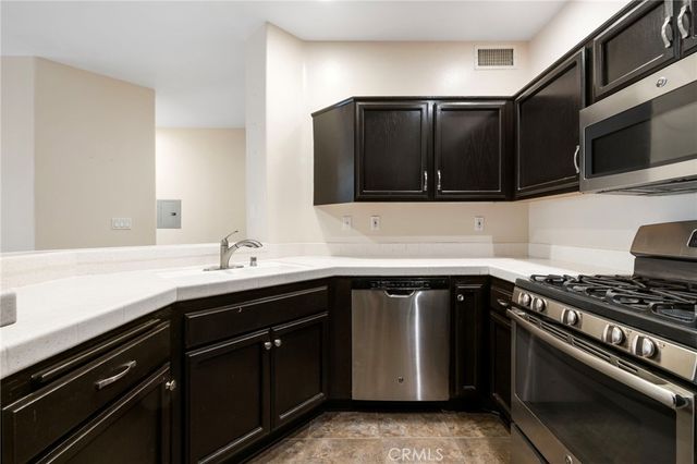 2748 Borchard, Newbury Park, CA 91320