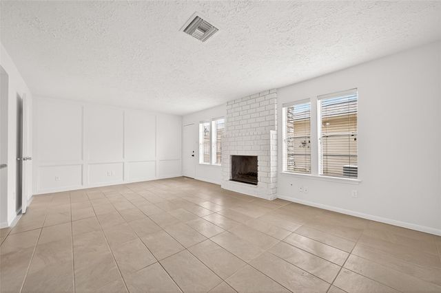 30 SW Windsor Court Court, Missouri City, TX 77459