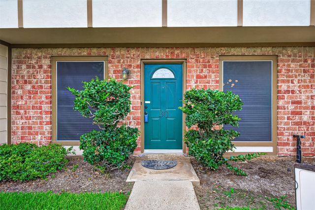 30 SW Windsor Court Court, Missouri City, TX 77459
