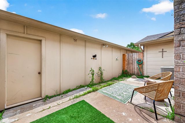 30 SW Windsor Court Court, Missouri City, TX 77459