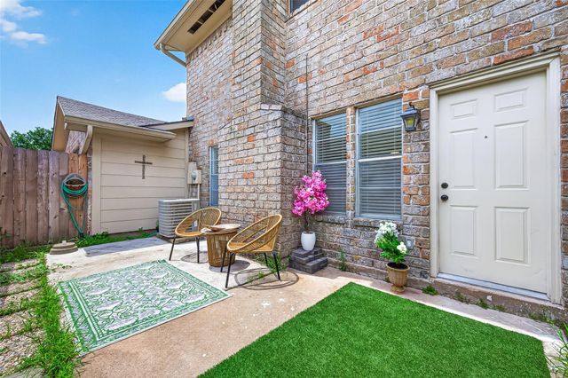30 SW Windsor Court Court, Missouri City, TX 77459