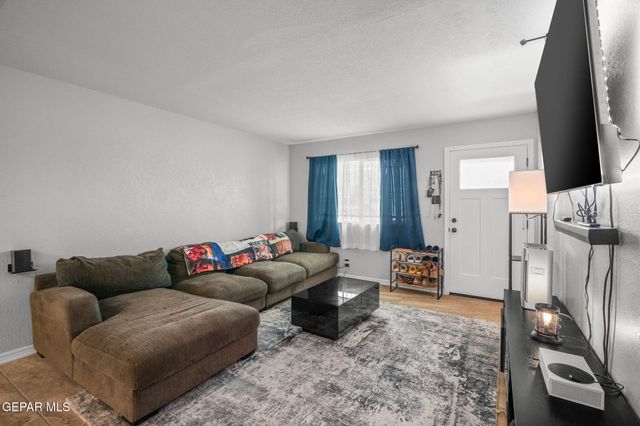 10369 REDWOOD Street, El Paso, TX 79924