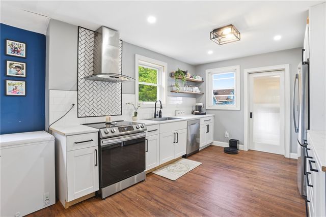 23 Sheffield Avenue, North Providence, RI 02911