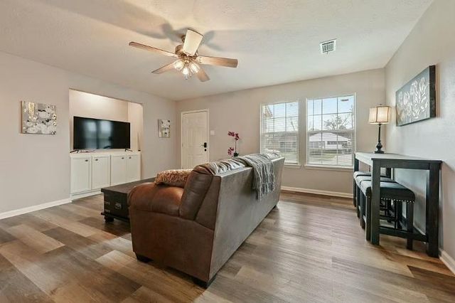 3731 Zephyr Street, Houston, TX 77021