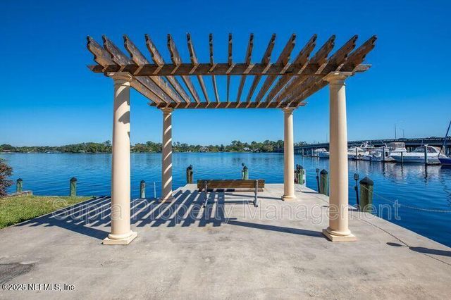 5375 ORTEGA FARMS Boulevard, 314, Jacksonville, FL 32210