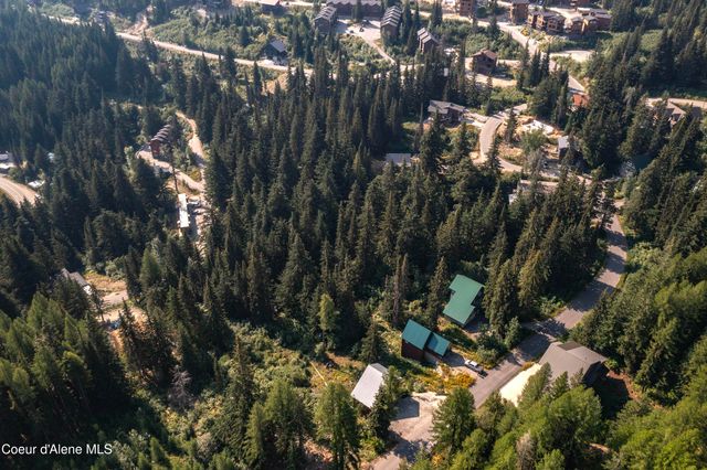 205 Ullr Dr, Sandpoint, ID 83864