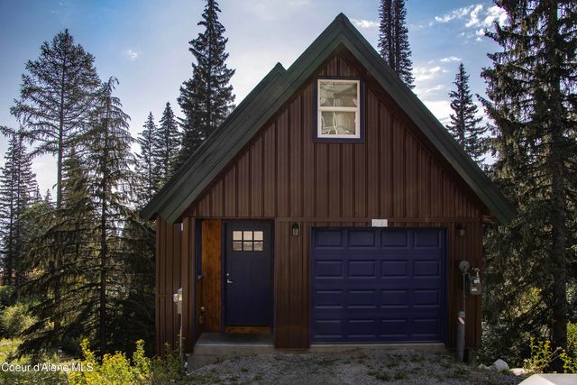 205 Ullr Dr, Sandpoint, ID 83864