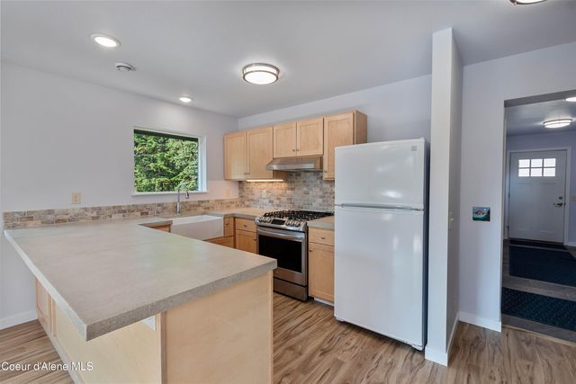 205 Ullr Dr, Sandpoint, ID 83864