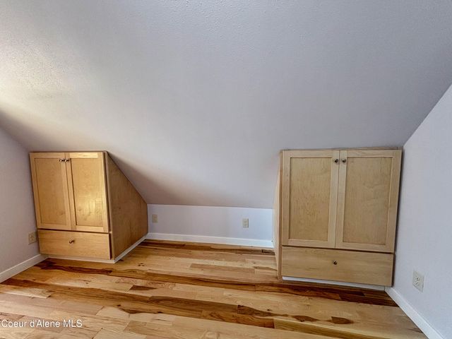 205 Ullr Dr, Sandpoint, ID 83864