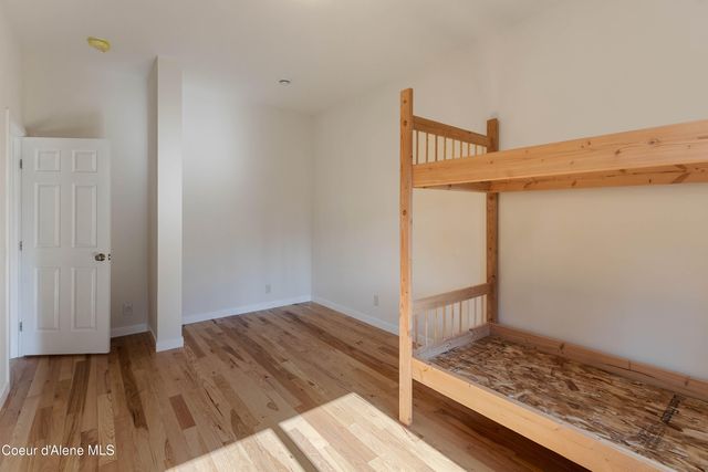 205 Ullr Dr, Sandpoint, ID 83864