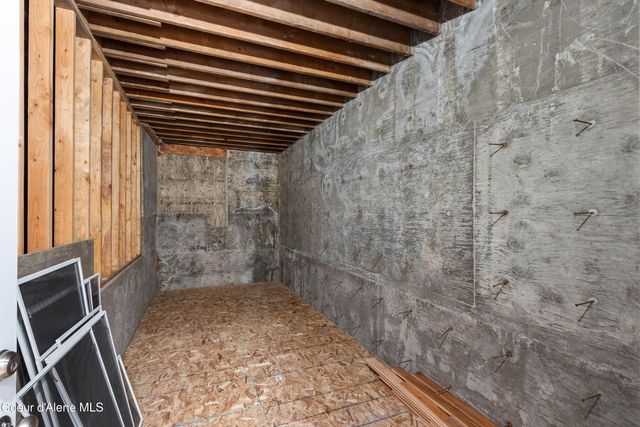 205 Ullr Dr, Sandpoint, ID 83864