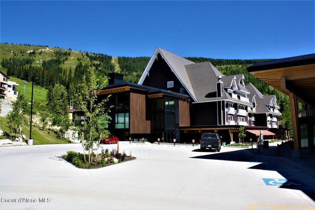 205 Ullr Dr, Sandpoint, ID 83864