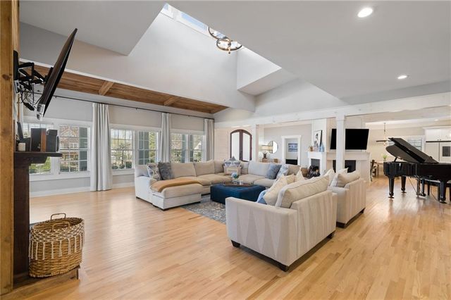 6044 Wade Orr Road, Flowery Branch, GA 30542