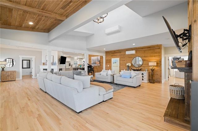 6044 Wade Orr Road, Flowery Branch, GA 30542
