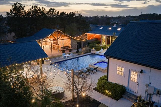 6044 Wade Orr Road, Flowery Branch, GA 30542