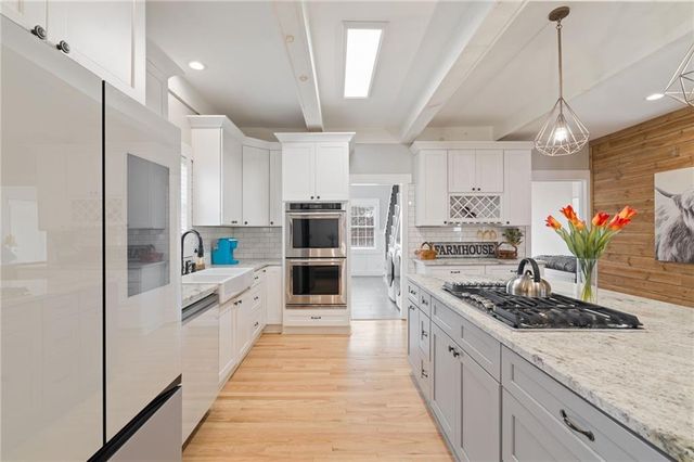 6044 Wade Orr Road, Flowery Branch, GA 30542