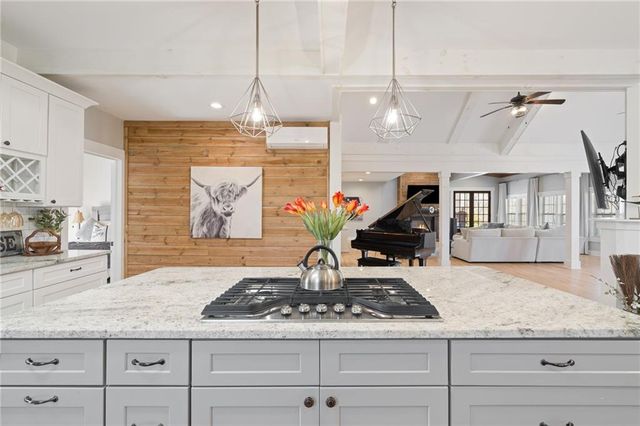6044 Wade Orr Road, Flowery Branch, GA 30542