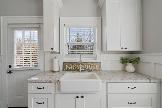 6044 Wade Orr Road, Flowery Branch, GA 30542