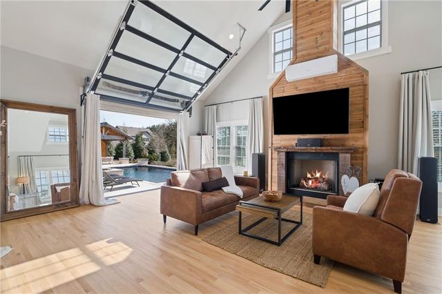 6044 Wade Orr Road, Flowery Branch, GA 30542