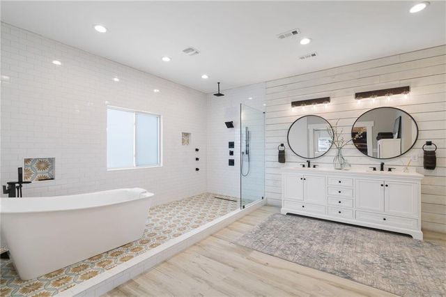 6044 Wade Orr Road, Flowery Branch, GA 30542