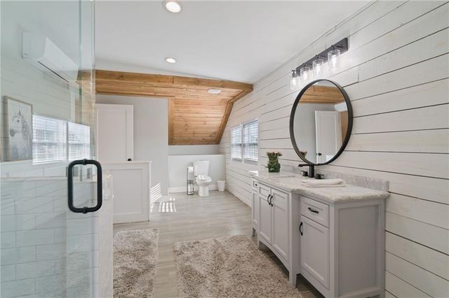 6044 Wade Orr Road, Flowery Branch, GA 30542