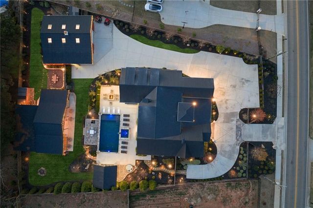 6044 Wade Orr Road, Flowery Branch, GA 30542