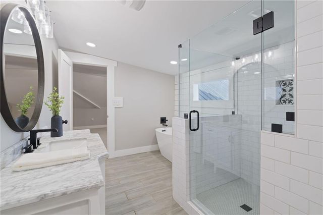 6044 Wade Orr Road, Flowery Branch, GA 30542