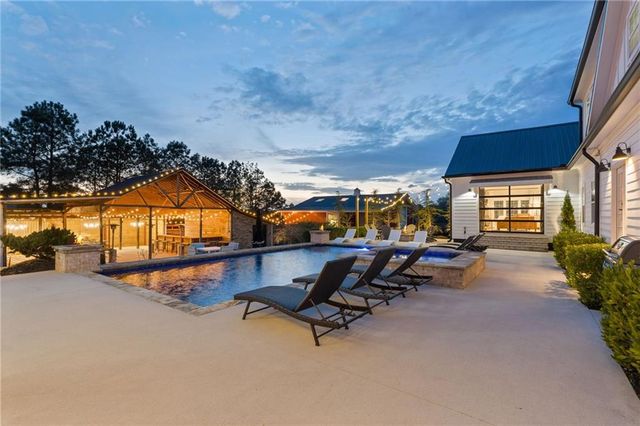 6044 Wade Orr Road, Flowery Branch, GA 30542