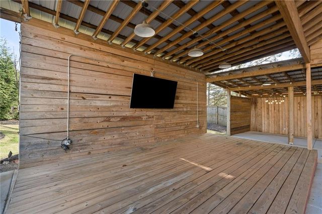 6044 Wade Orr Road, Flowery Branch, GA 30542