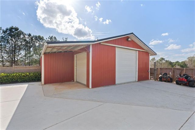 6044 Wade Orr Road, Flowery Branch, GA 30542