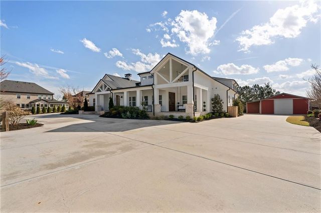6044 Wade Orr Road, Flowery Branch, GA 30542