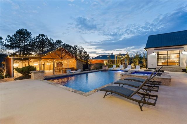 6044 Wade Orr Road, Flowery Branch, GA 30542