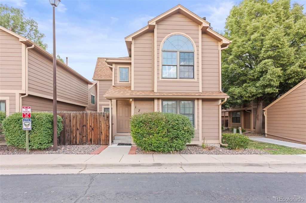 1720 S Quintero Way, Aurora, CO 80017