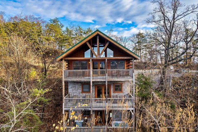10581060 Pinecrest Way, Sevierville, TN 37862