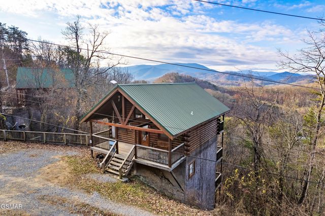 10581060 Pinecrest Way, Sevierville, TN 37862