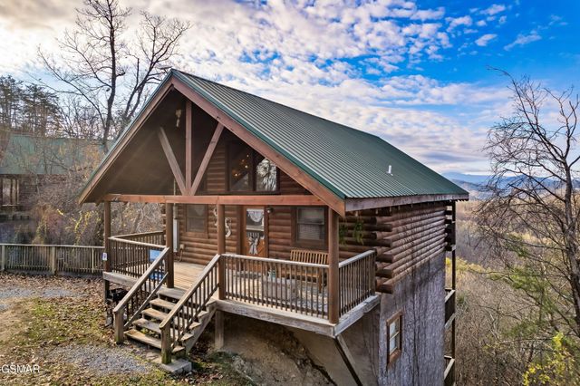 10581060 Pinecrest Way, Sevierville, TN 37862