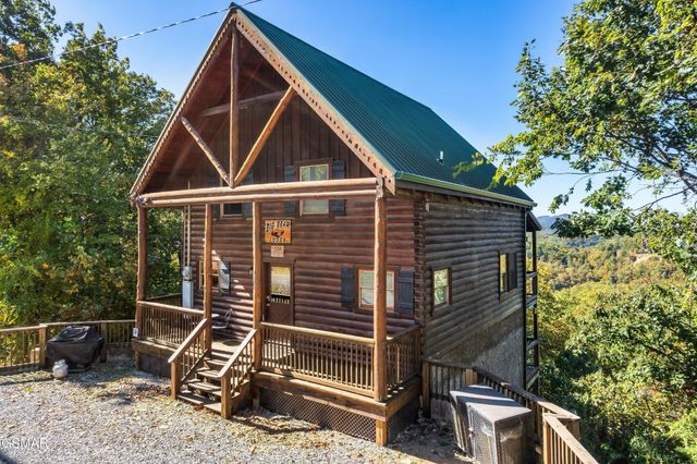 10581060 Pinecrest Way, Sevierville, TN 37862