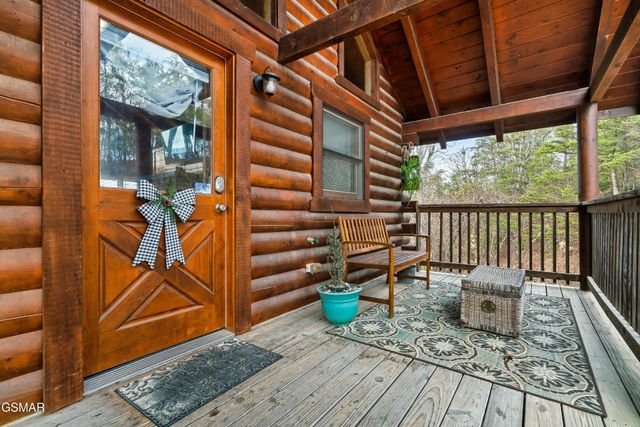 10581060 Pinecrest Way, Sevierville, TN 37862