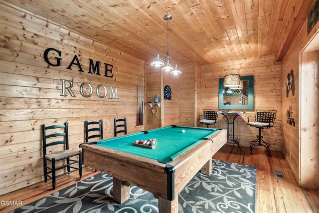 10581060 Pinecrest Way, Sevierville, TN 37862