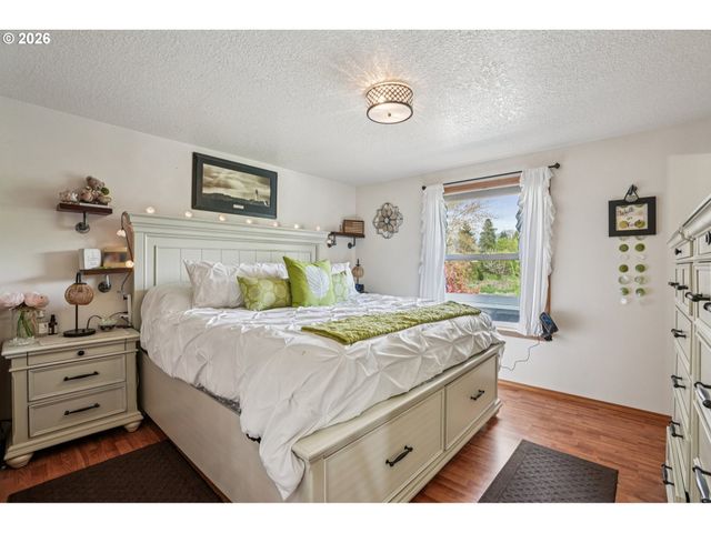 128 N 31ST Ave, Cornelius, OR 97113