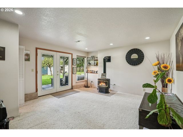 128 N 31ST Ave, Cornelius, OR 97113