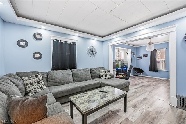 475 Homewood Avenue SE, Warren, OH 44483