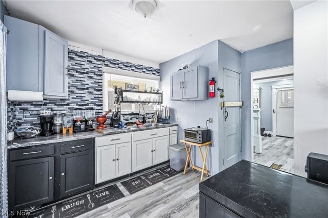 475 Homewood Avenue SE, Warren, OH 44483