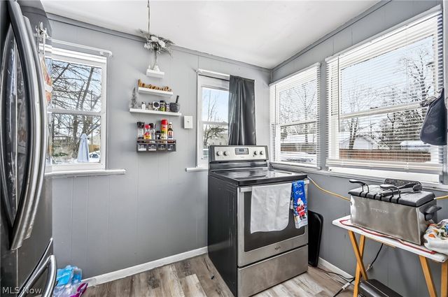 475 Homewood Avenue SE, Warren, OH 44483