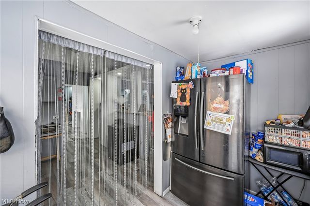 475 Homewood Avenue SE, Warren, OH 44483