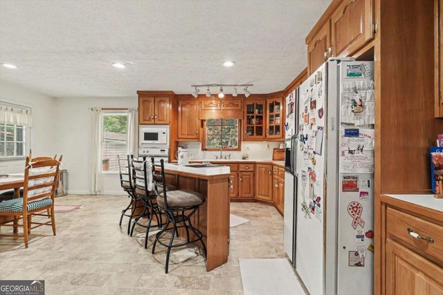 5256 Alexanders Lake Road SW, Stockbridge, GA 30281