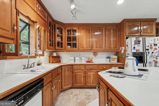 5256 Alexanders Lake Road SW, Stockbridge, GA 30281